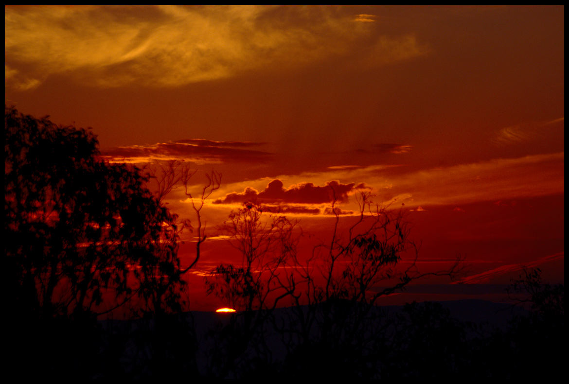 Albury - the sun rises 1