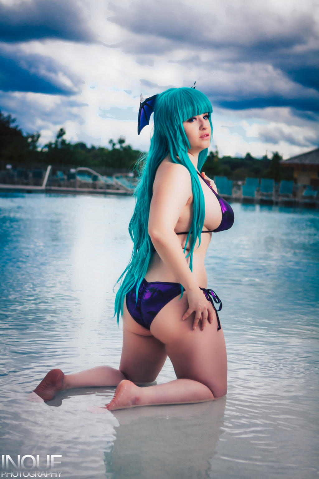 Bikini Morrigan - Colossalcon East 10