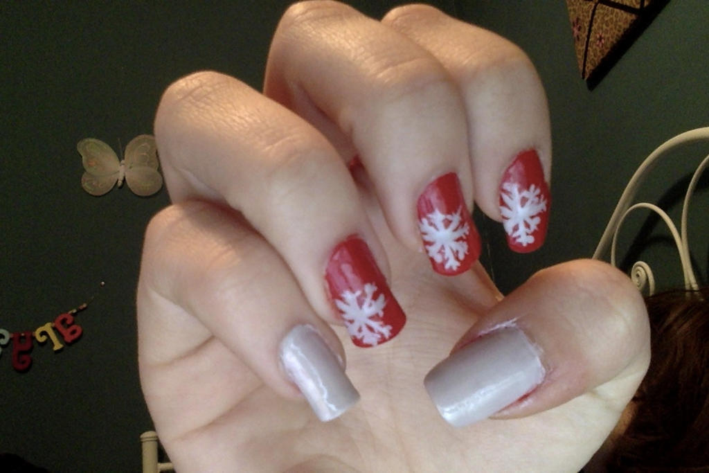 Snowflake Nails!