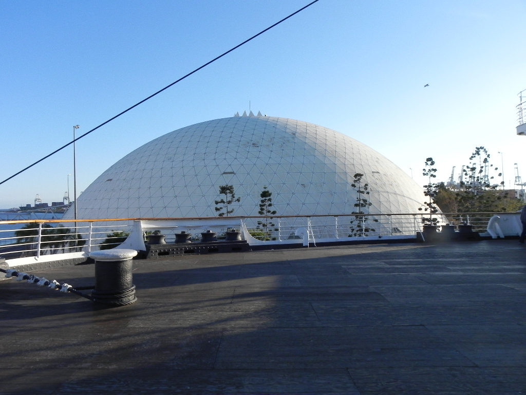 A Giant Geodesic Dome