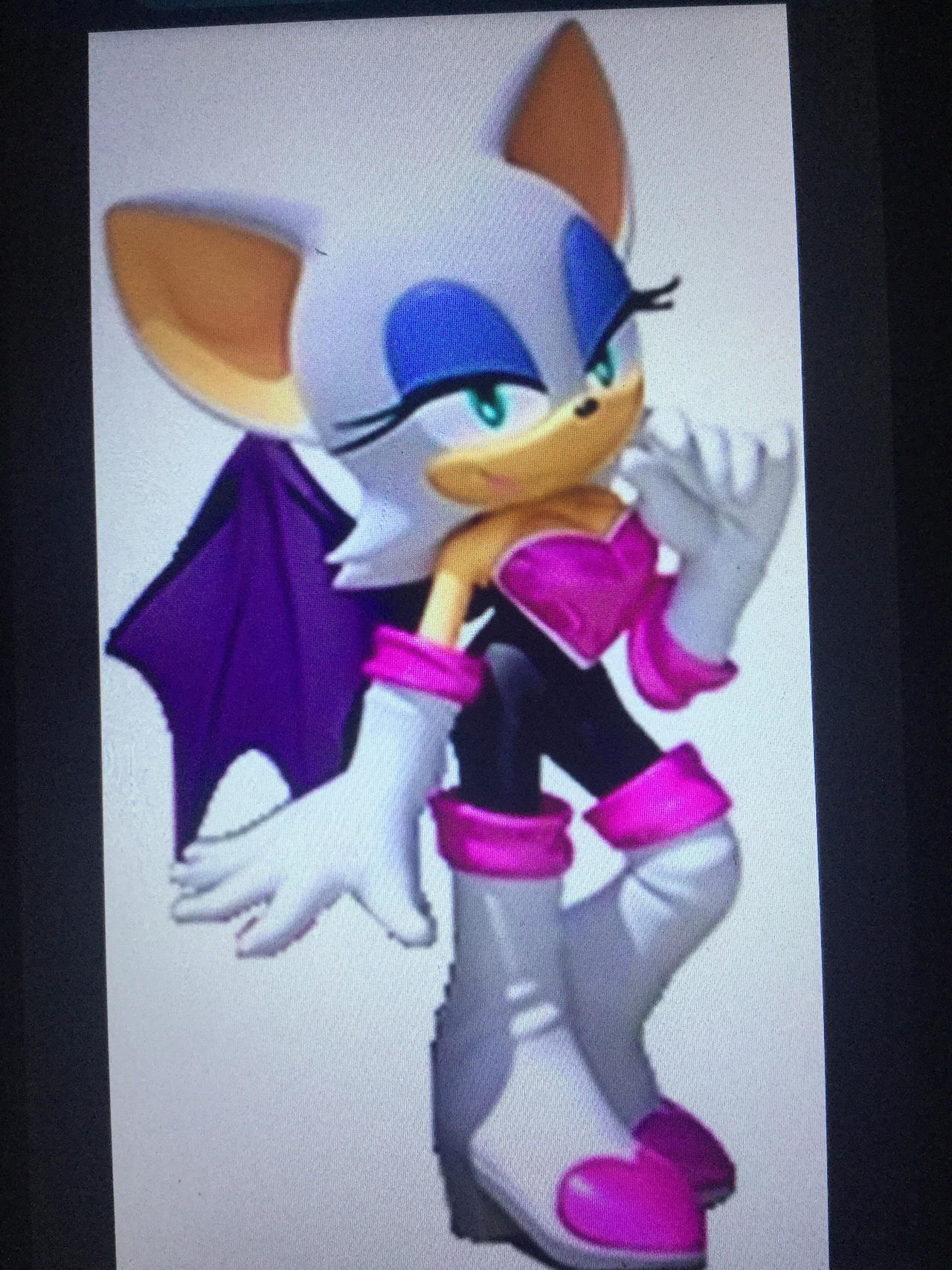 Rouge the Bat by OhYeahCartoonsFan on DeviantArt