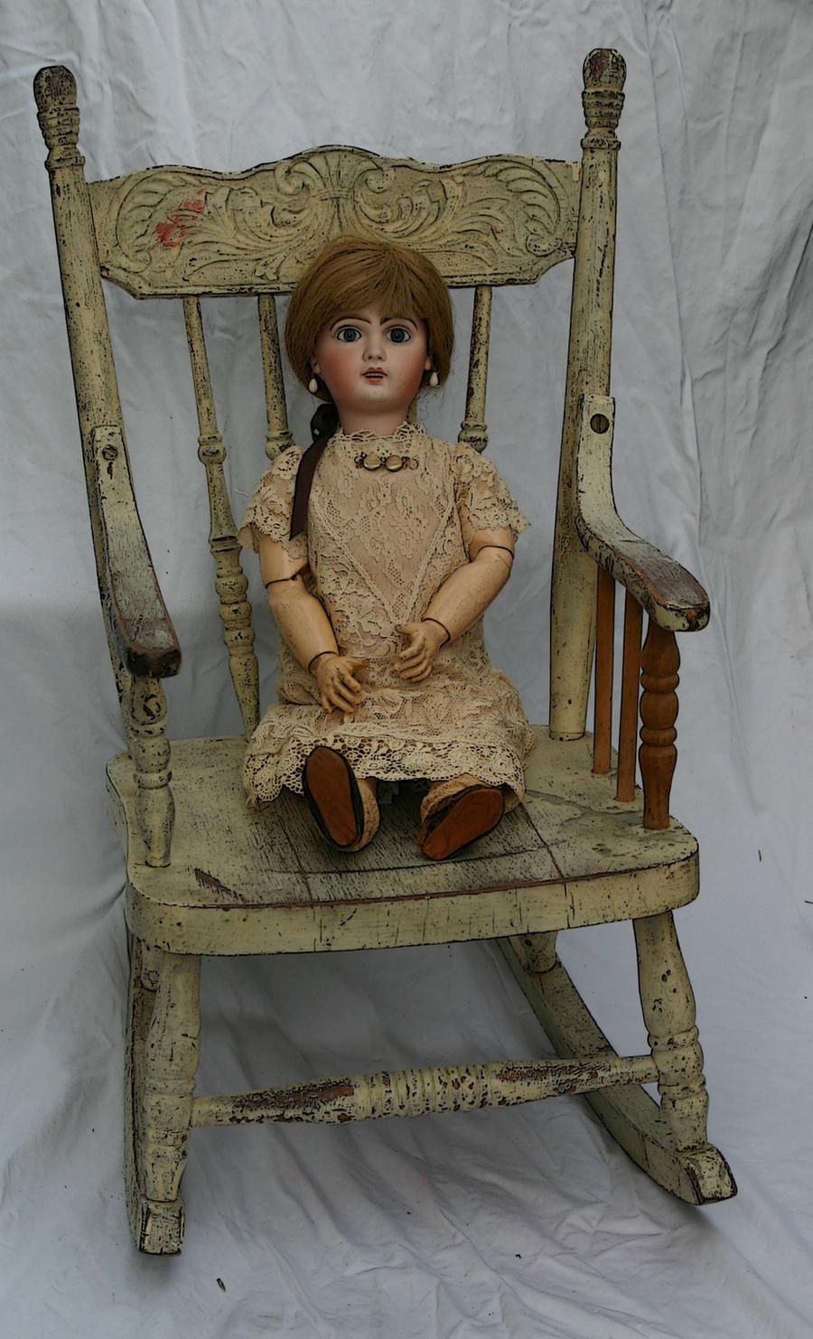 Antique doll stock 10