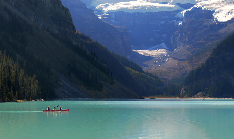 Peaceful morning on the lake