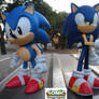 Modern Sonic and Classic Sonic