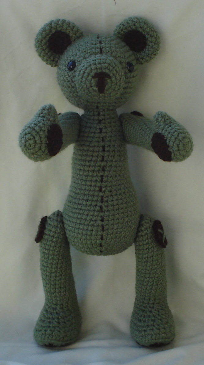 green bear amigurumi 2