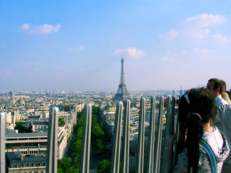 Little dreadlock girl in Paris