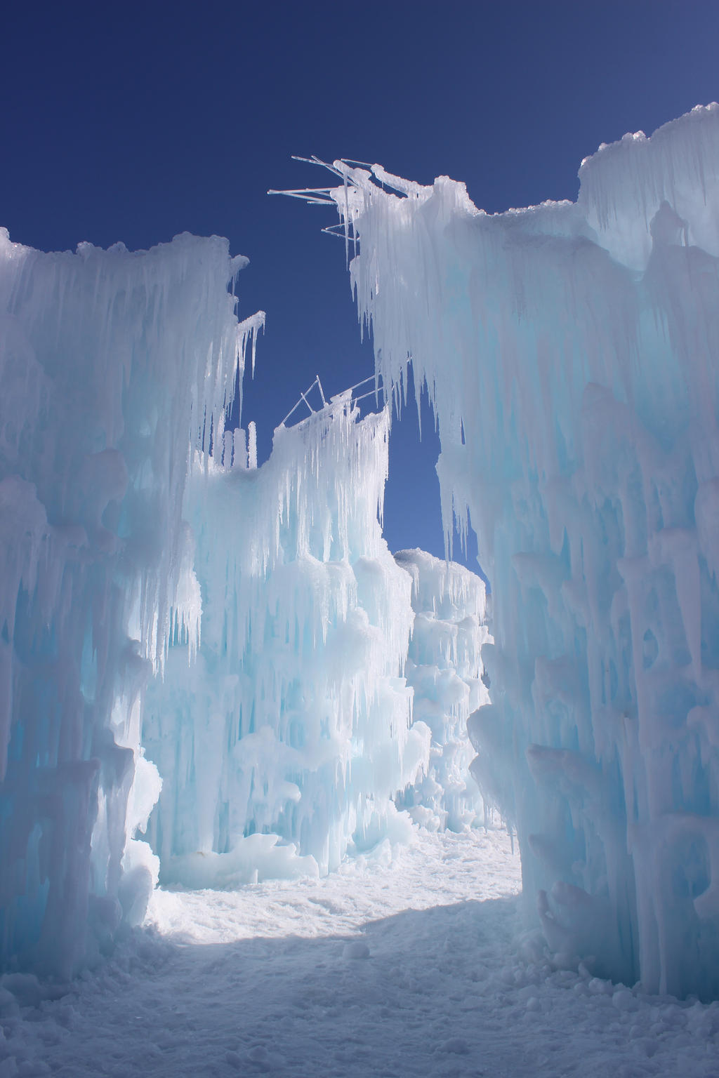Winter Scenes - Ice Castle2 by Qrinta