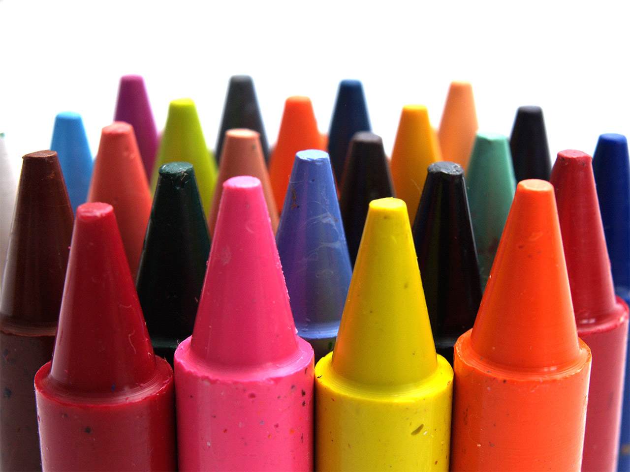 crayons resized for wallpapers