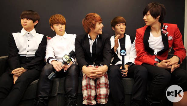 B2st mtvk nyc back stage.