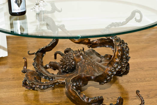 Octopus table in bronze