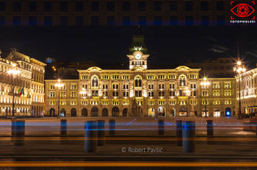 Unity Square - Trieste and a Bus