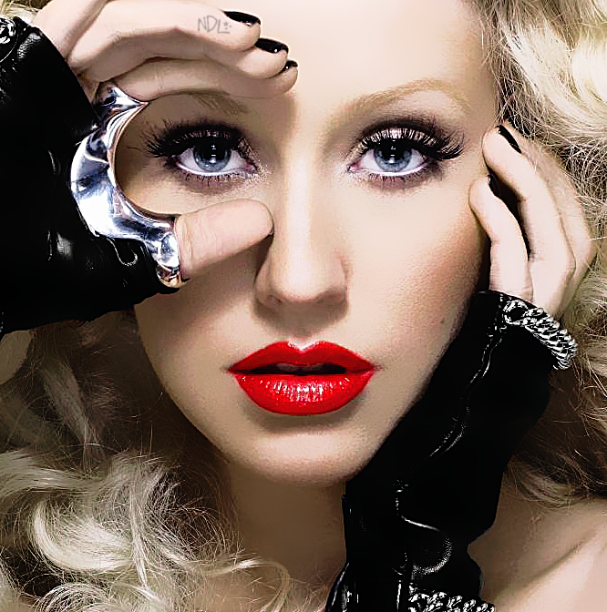 Christina Aguilera Display+02