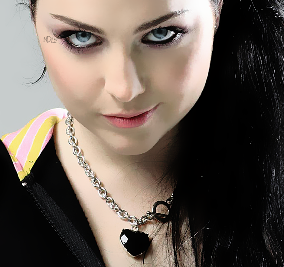 Amy Lee Display+09