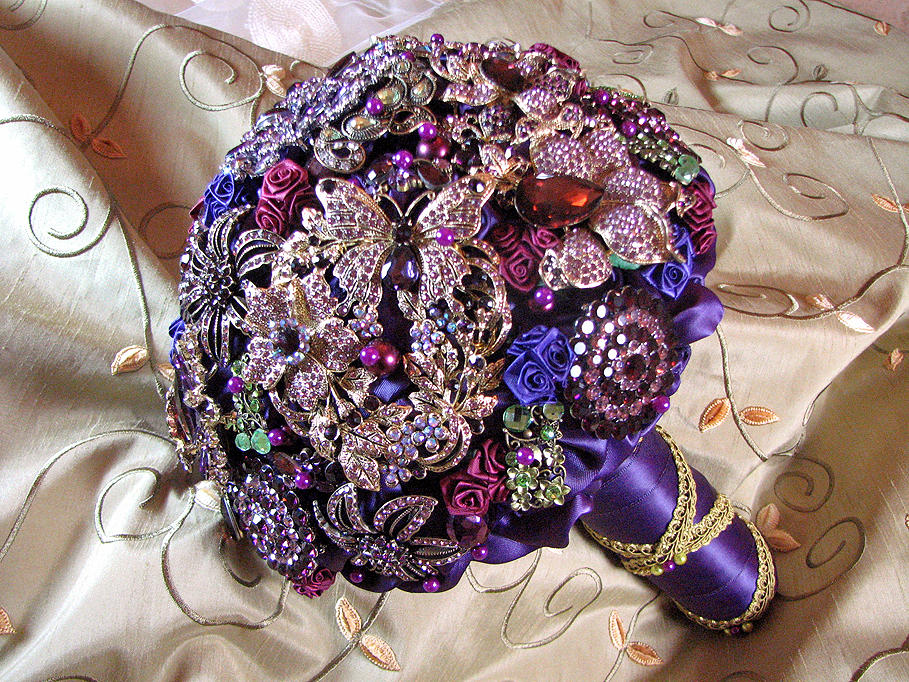 Brooch Bouquet by Platycerium