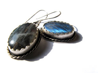 labradorite setting earrings