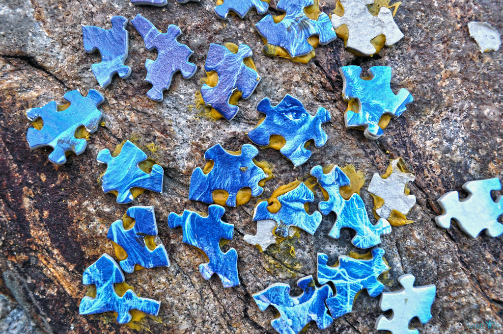 Puzzling... by Moohoodles on DeviantArt