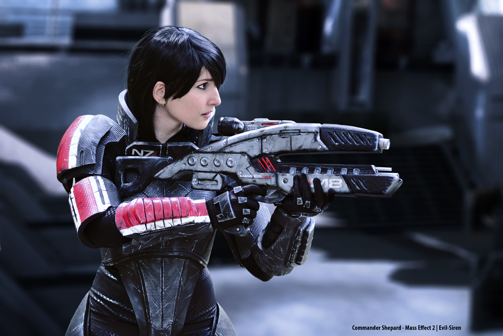 Commander Shepard Cosplay Evil-Siren