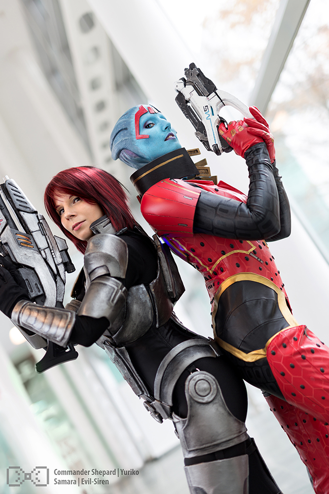 Samara and Shepard Cosplay Mass Effect Evil-Siren