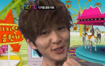 Onew aegyo GIF