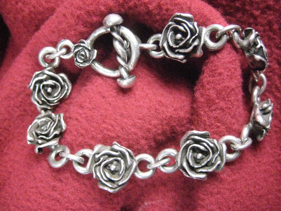 Linked Roses Bracelet