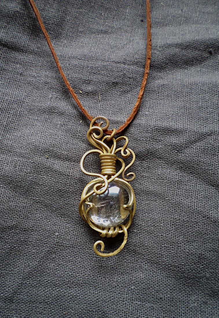 Pendant 8