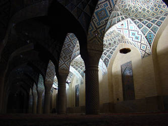 Nasir-O-lmolk Mosque