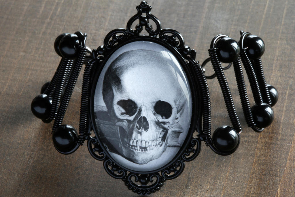 antique_skull_gothic_bracelet_by_thewizardsvault_db0dg07-fullview.jpg