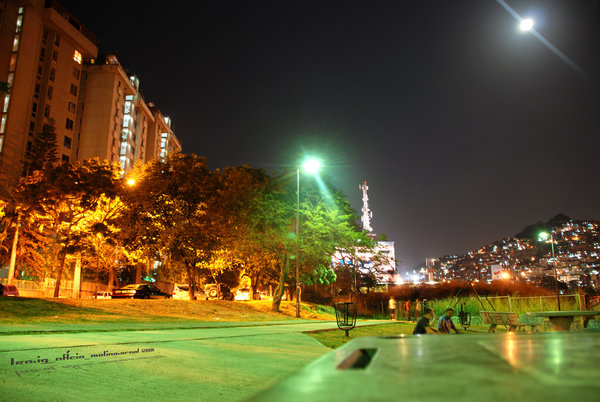 parque de noche 02