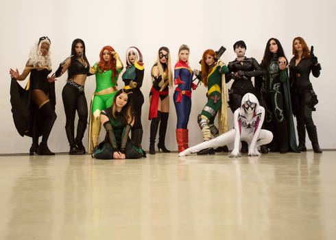 Girl Power cosplay - Marvel group