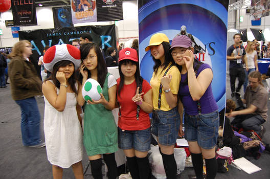 Mcm Oct 09 - Mario Gals