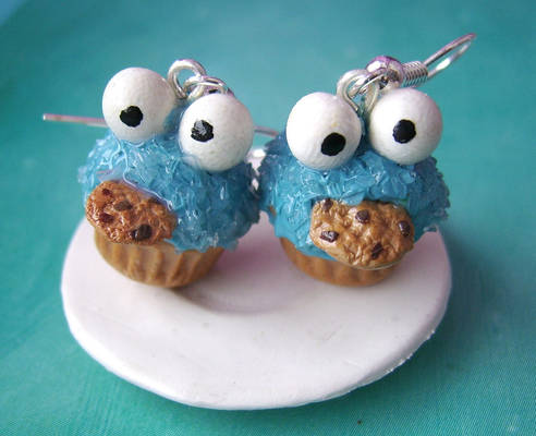 CookieMonster cupcake earrings