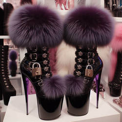 Sissy Fluffboots: Lockables Line II