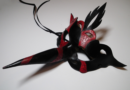 Red and Black Beaky Mask