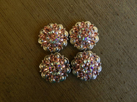Light Rose and Crystal Berry Conchos