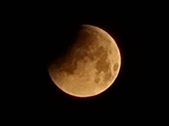May 16 4:37 AM. A lunar eclipse 1
