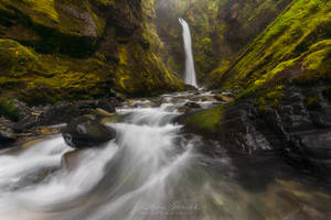 Wells Creek Falls