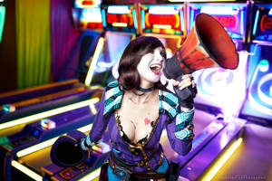 Moxxi 3