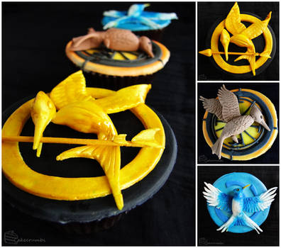 The Hunger Games: Mockingjay Cupcakes by cakecrumbs