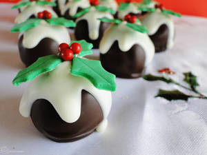 12 Days of Christmas :: 12 Pudding Truffles by cakecrumbs 12 Days of Christmas :: 12 Pudding Truffles by cakecrumbs