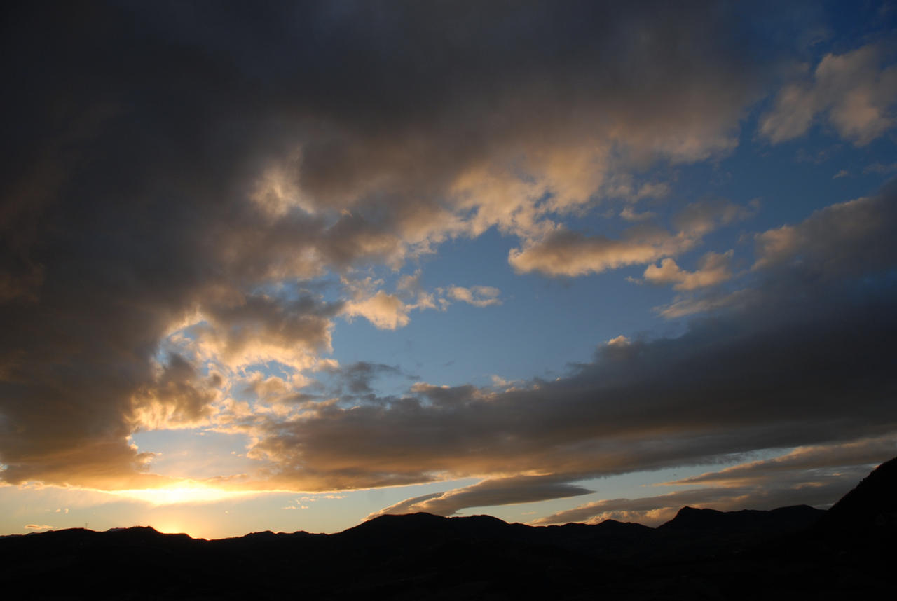 Leaden Leaden sky 3 by MaxPhotoPassion on DeviantArt