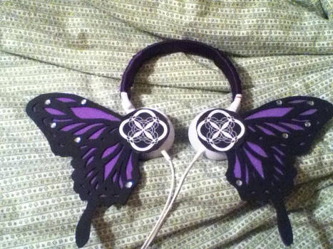 Vocaloid Magnet Inspired Headphones