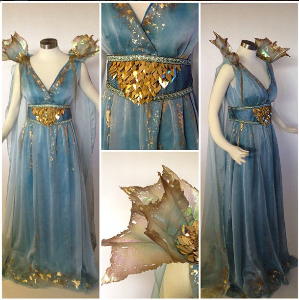 daenerys targaryen blue and gold dress Daenerys Targaryen Qarth Dress
