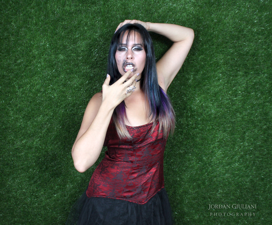 Glamourous Gothic Jeannie I