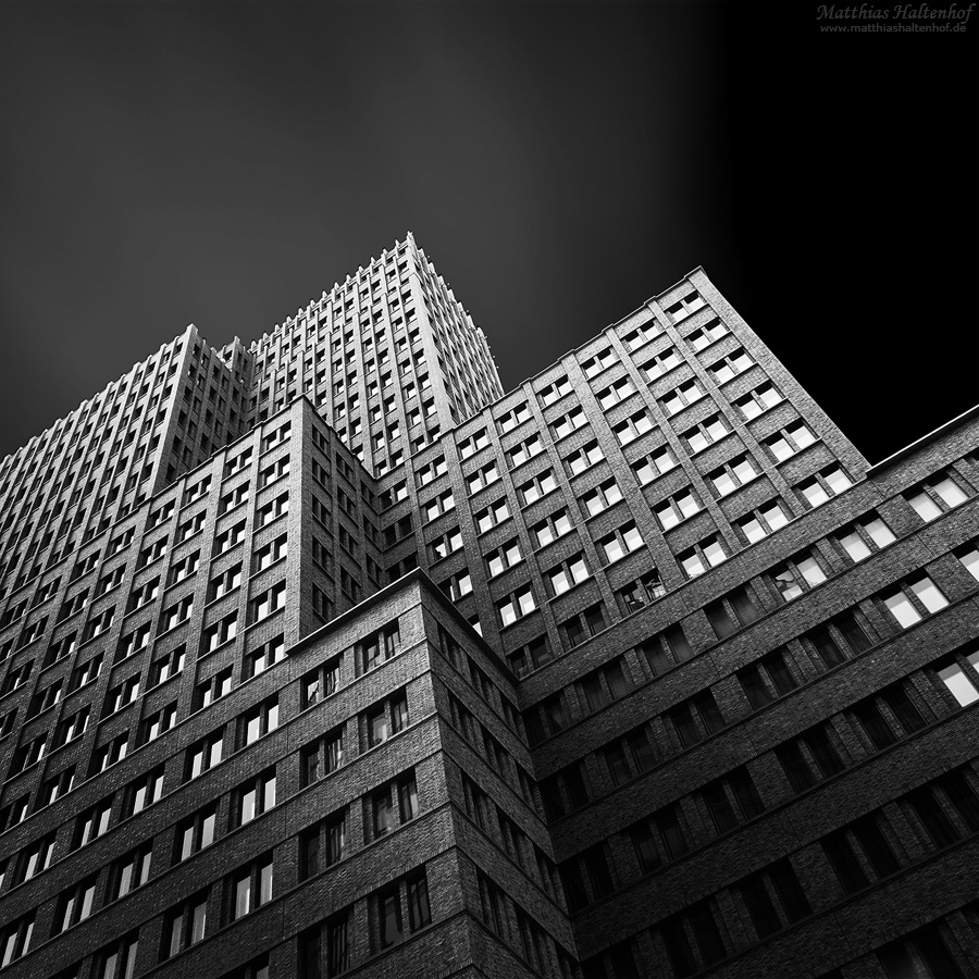 Kollhoff Tower by MatthiasHaltenhof