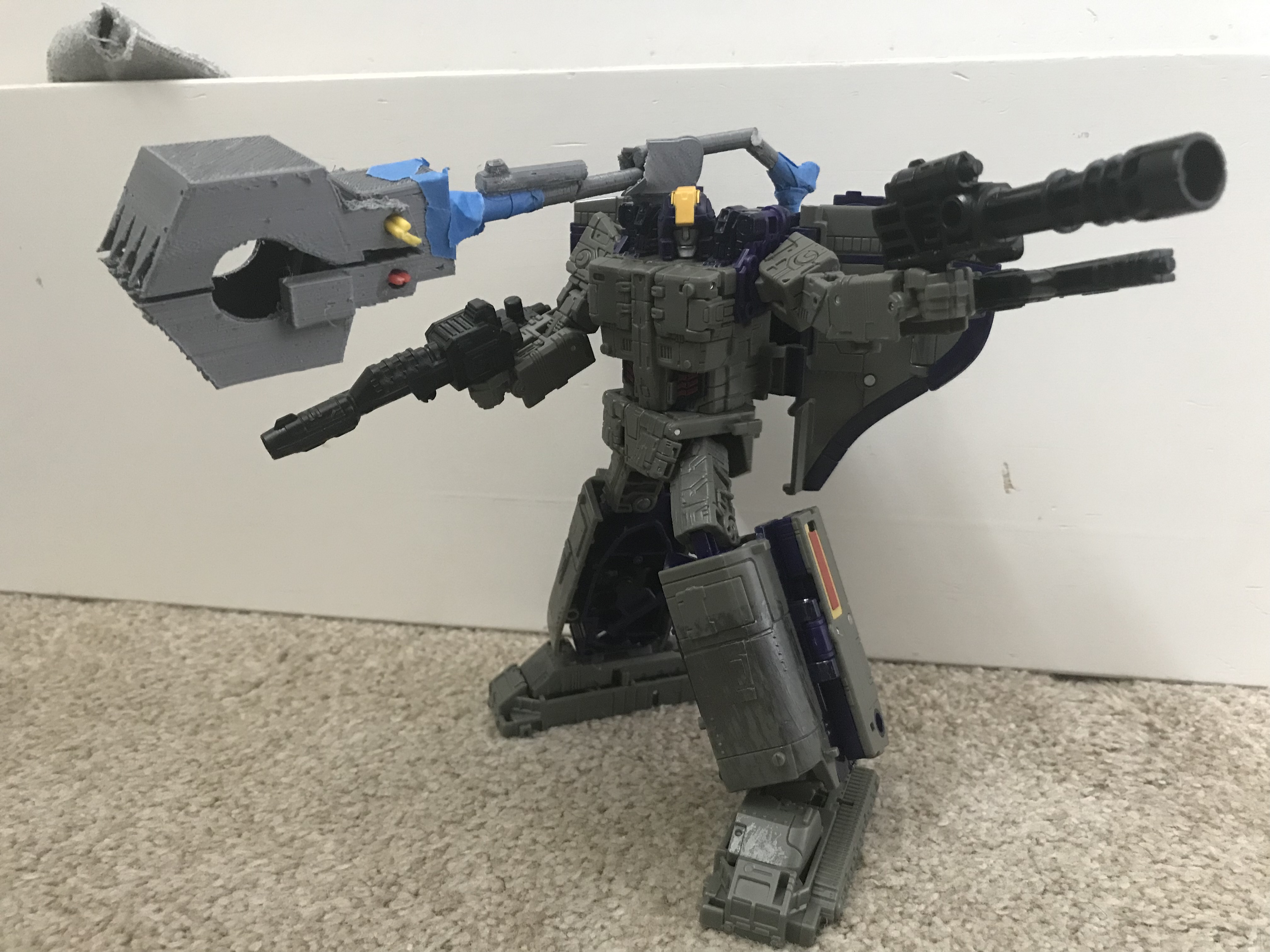 Astrotrain Custom Astrotrain with my new custom claw (robot mode) by SuperHeroTimeFan on ...