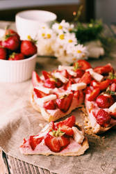 Strawberries cake