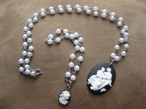 Cameo Necklace and Bracelet Set