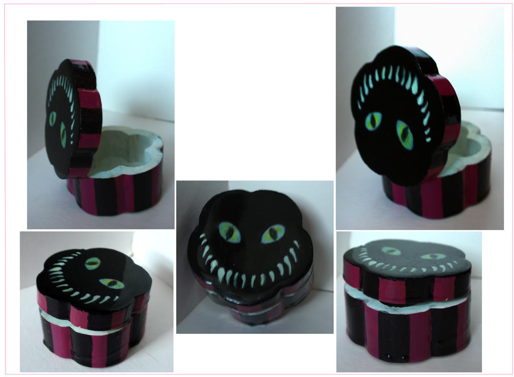 The Cheshire Cat Box