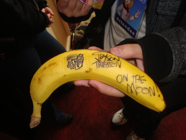 Jayson Thiessen Signs a Banana