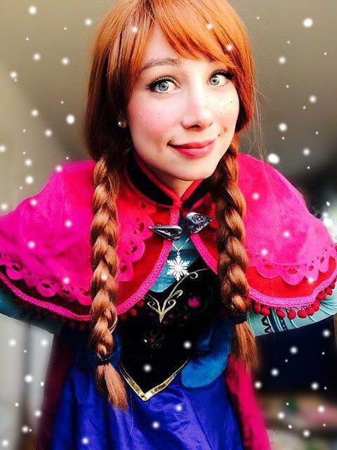 Frozen Anna Cosplay